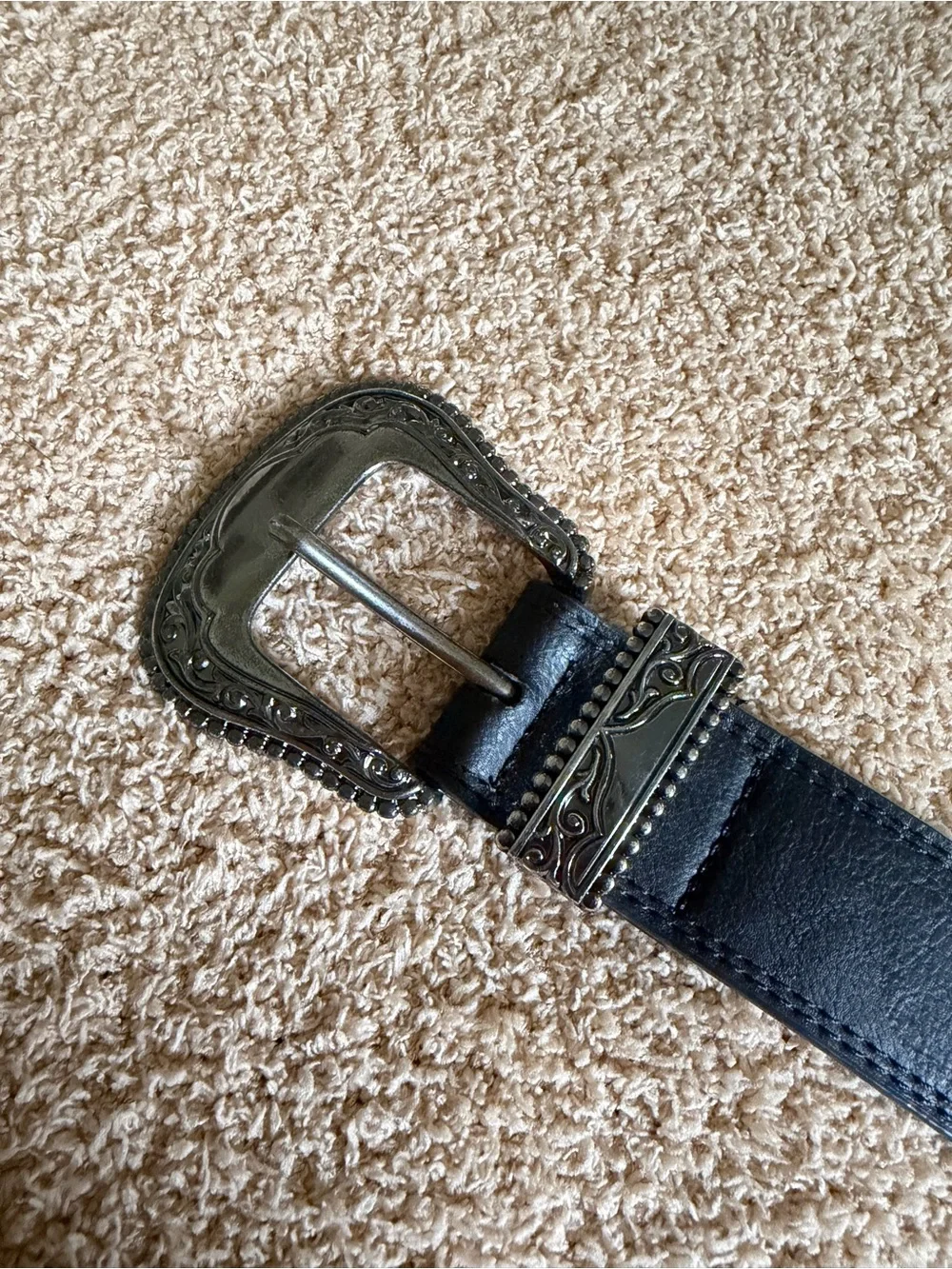 Women’s Western Style Black Belt Silver Buckle